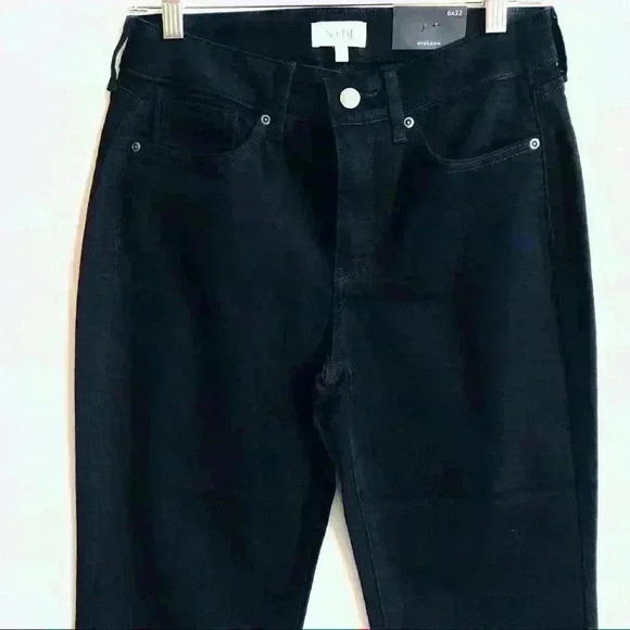 NYDJ Marilyn Tummy-Control Straight-Leg Jeans - Picture 4 of 9